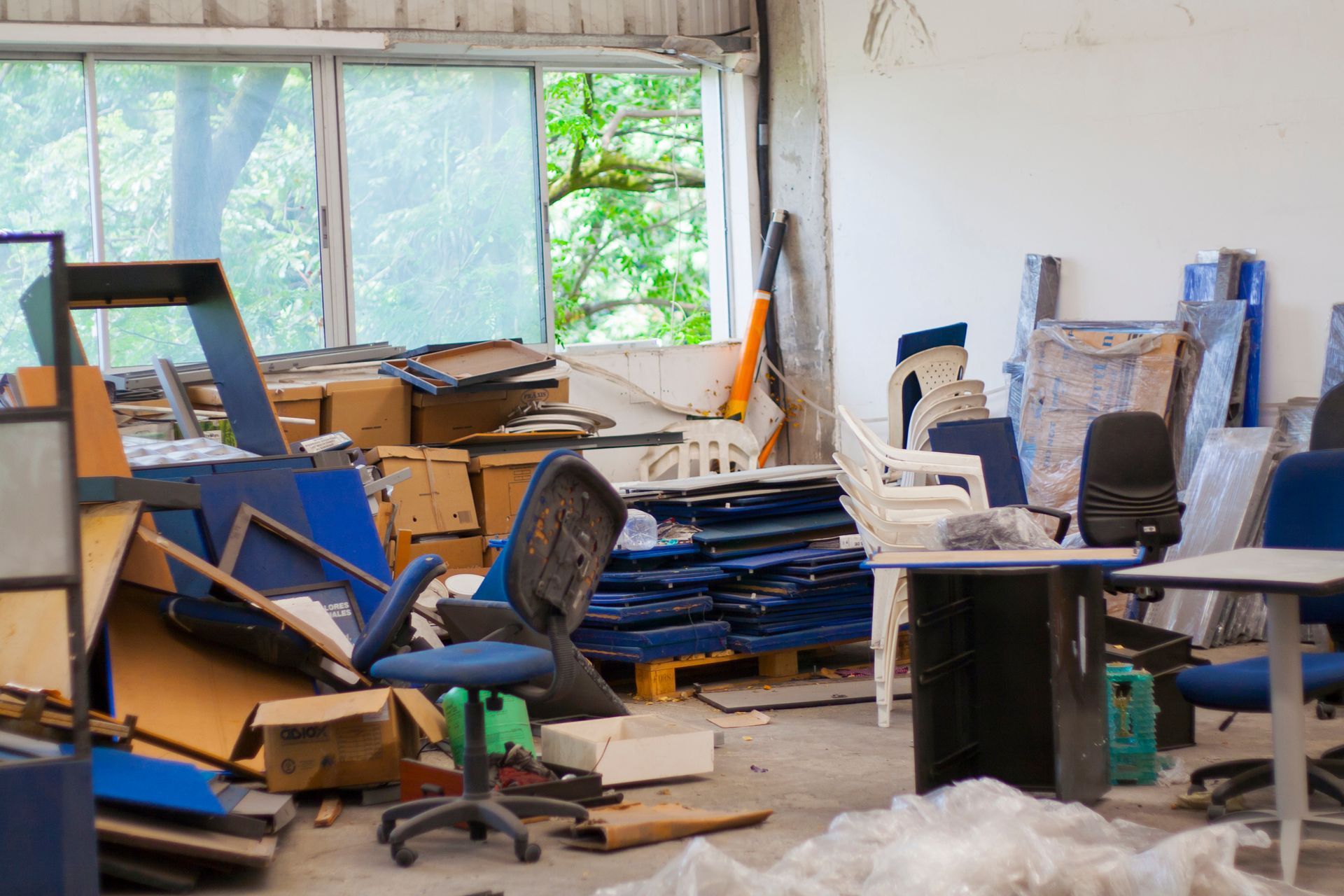 Office Cleanout Planning Guide for Small Businesses and Property Managers