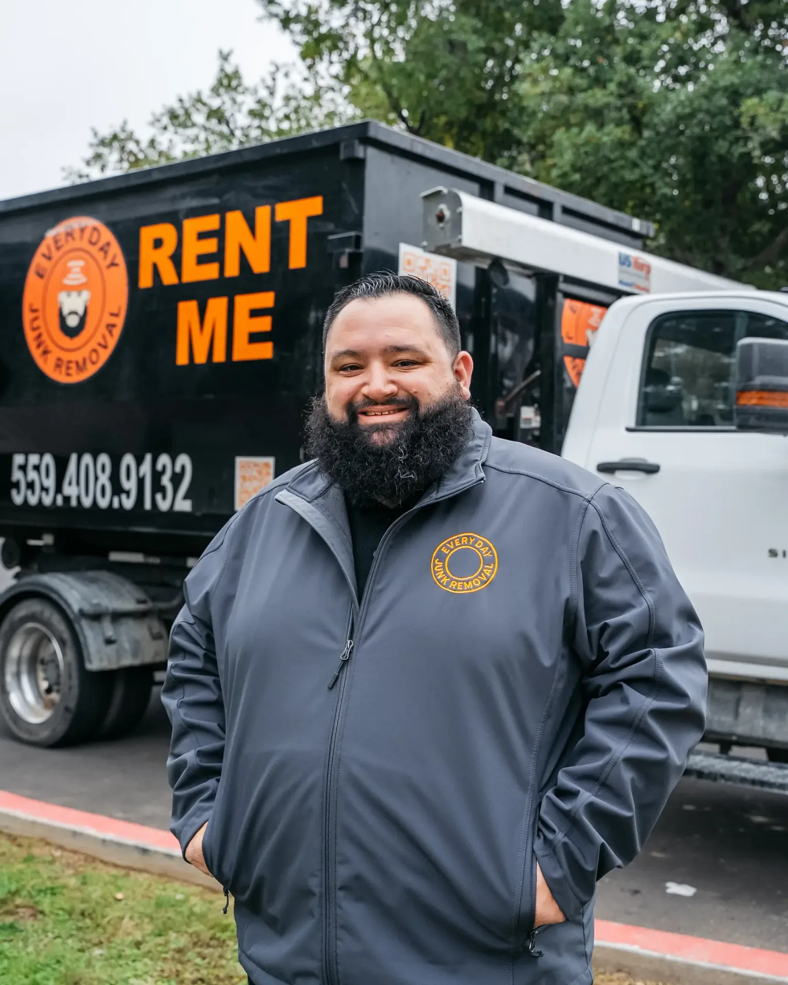 Everyday Junk Removal service truck in Fresno